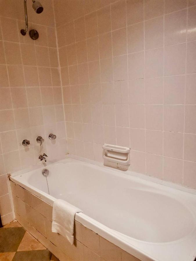 Seaview Deluxe Studio Couples Room S Танджунг-Бунга Экстерьер фото